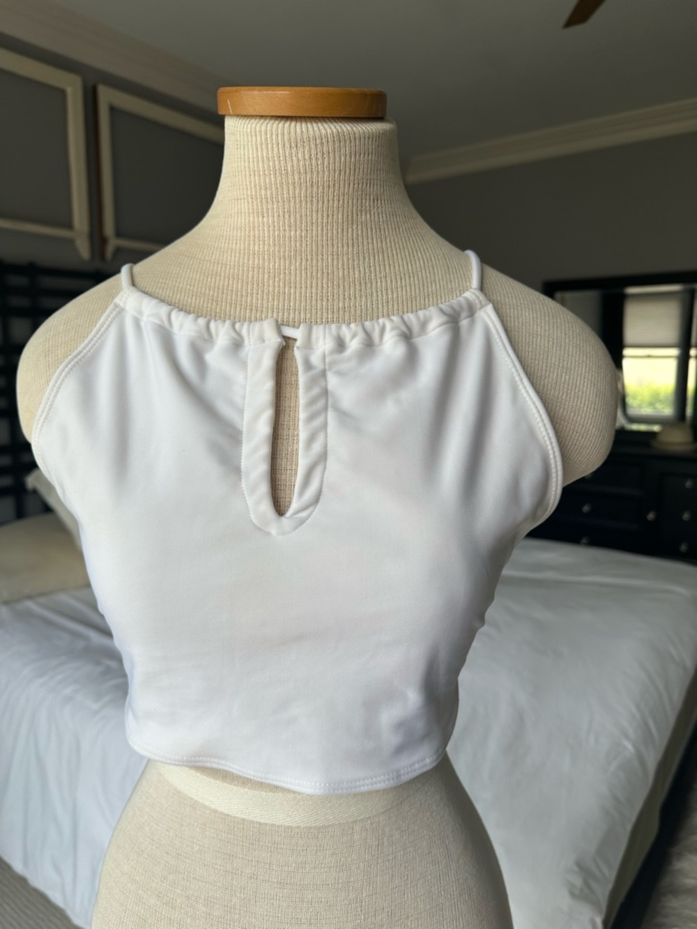 Pakaloha white halter keyhole swim top, size medium